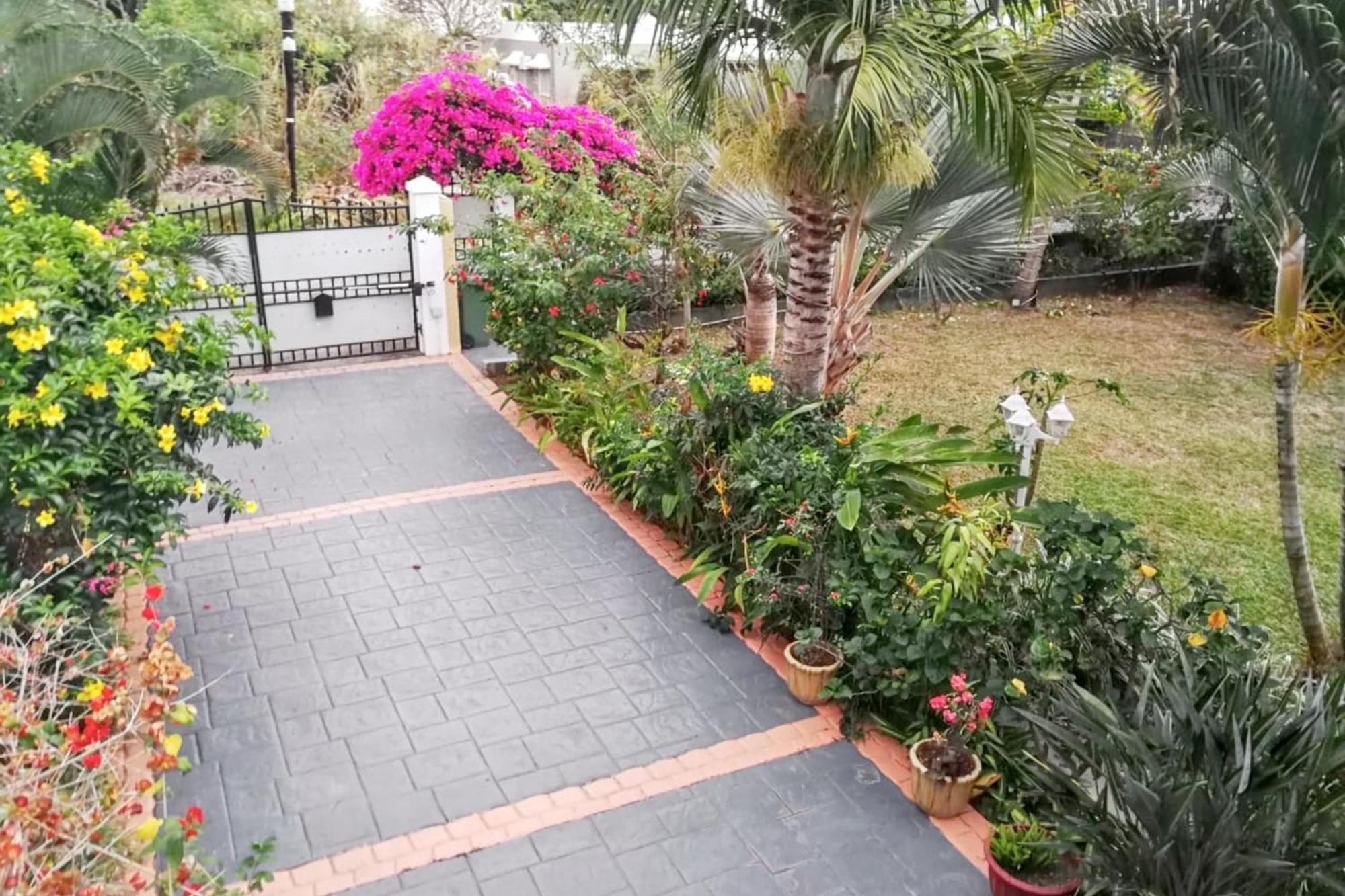Charming Studio In Flic En Flac With Enclosed Garden 25M² Екстериор снимка